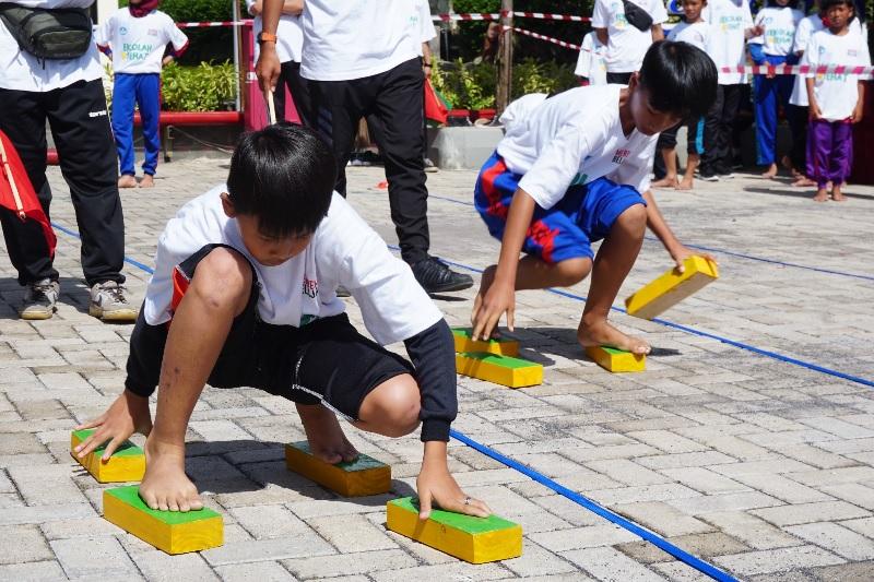 Dispora Pekanbaru, Sosialisasikan Olahraga Tradisional di Sekolah