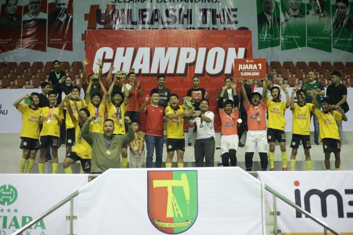 SMAN 5 Pekanbaru Raih Juara Cakaplah Futsal Championship 2025
