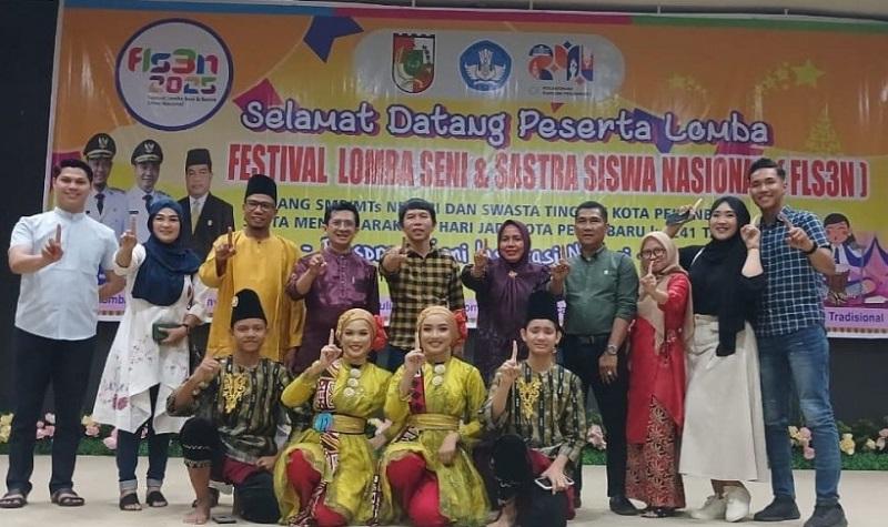 Maju ke Tingkat Provinsi, SMPN 4 Pekanbaru Raih 7 Prestasi Membanggakan di O2SN dan FLS3N