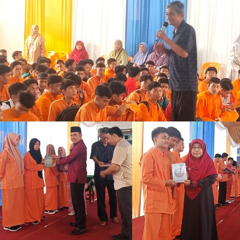 Dukung Hafidz Muda, KWQ Bagikan Al-Qur’an di SMK Muhammadiyah 1 Pekanbaru