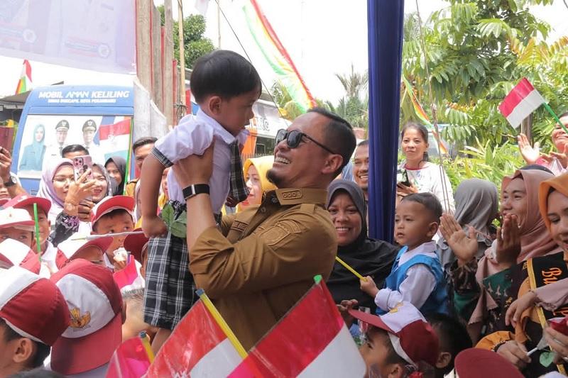 Komitmen Tingkatkan Mutu Pendidikan Ditegaskan Walikota Pekanbaru di Momen Hardiknas 2026