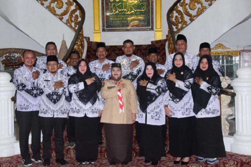Audiensi Bersama PGRI, Kasmarni Soroti Peran Guru dalam Pembangunan SDM