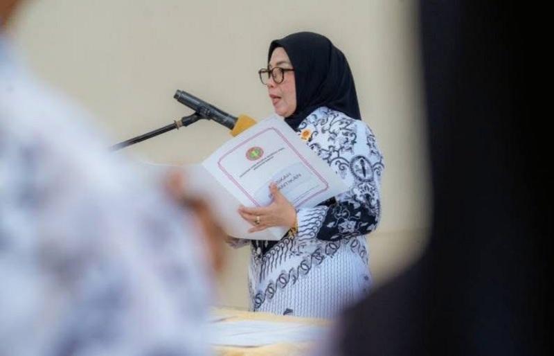 Misharti Resmi Kukuhkan 76 Pengurus Cabang PGRI Kampar
