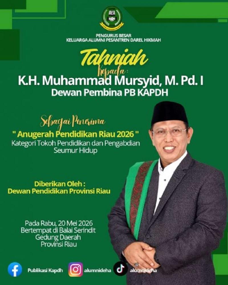 Dedikasi untuk Pendidikan di Riau, Kiyai Mursyid Dianugerahi Penghargaan Seumur Hidup