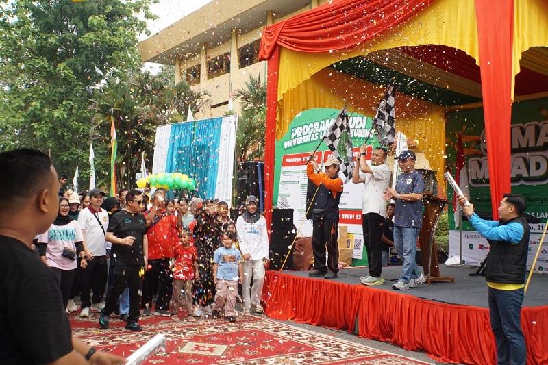 Semarak Milad Unilak, 2.500 Peserta Ramaikan Jalan Santai dan Rektor Luncurkan Prodi Baru