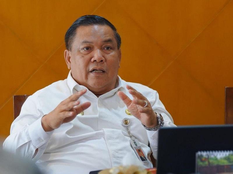 Terbukti Terlibat Mark-up Seragam Sekolah, Plt Gubri Siapkan Sanksi 31 SMA Negeri se-Riau