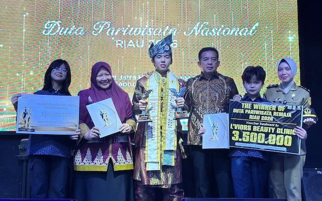 Gaza Ahmad Dinobatkan Sebagai Duta Pariwisata Remaja Riau 2026, Wakili Riau ke Tingkat Nasional