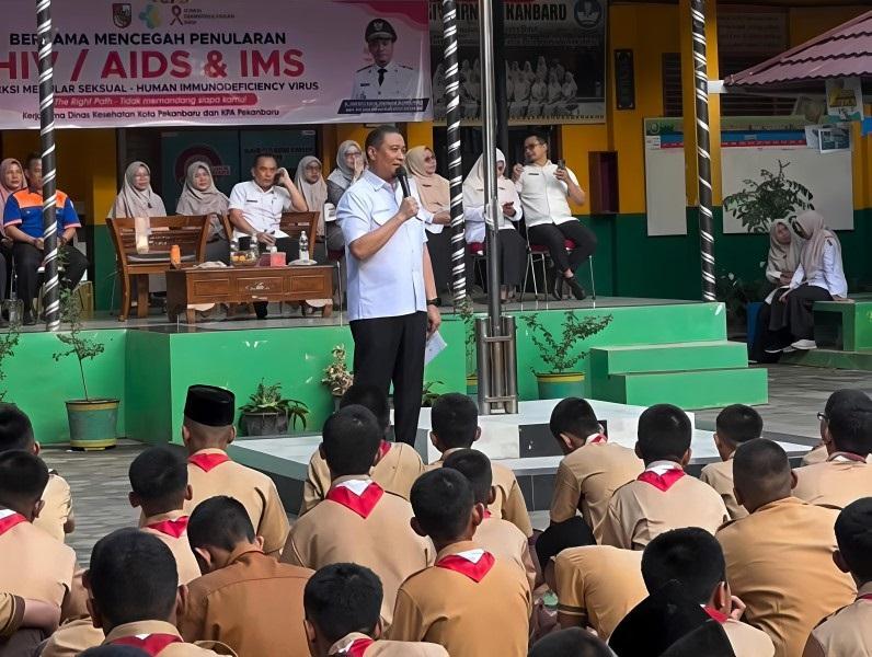 Edukasi Pelajar, Wakil Walikota Markarius Anwar Ingatkan Bahaya Perilaku Menyimpang