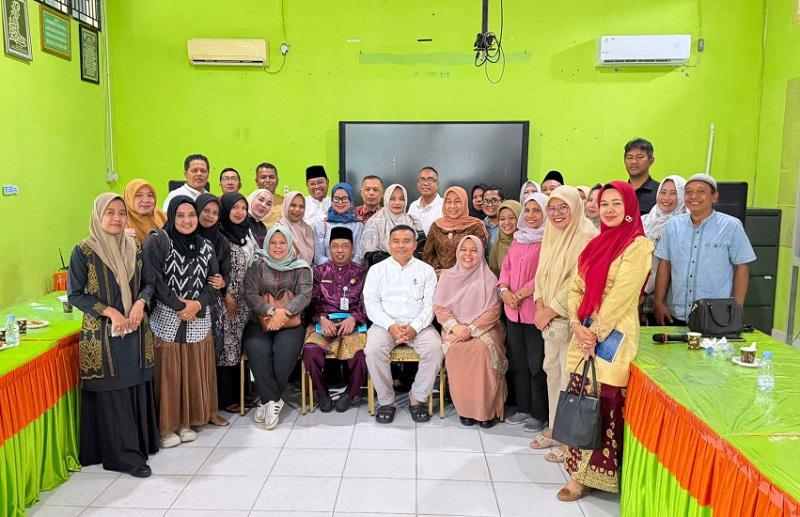Perkuat Dukungan Mutu Pendidikan, SMAN Plus Riau Gelar Rakor dengan Komite dan Paguyuban Kelas