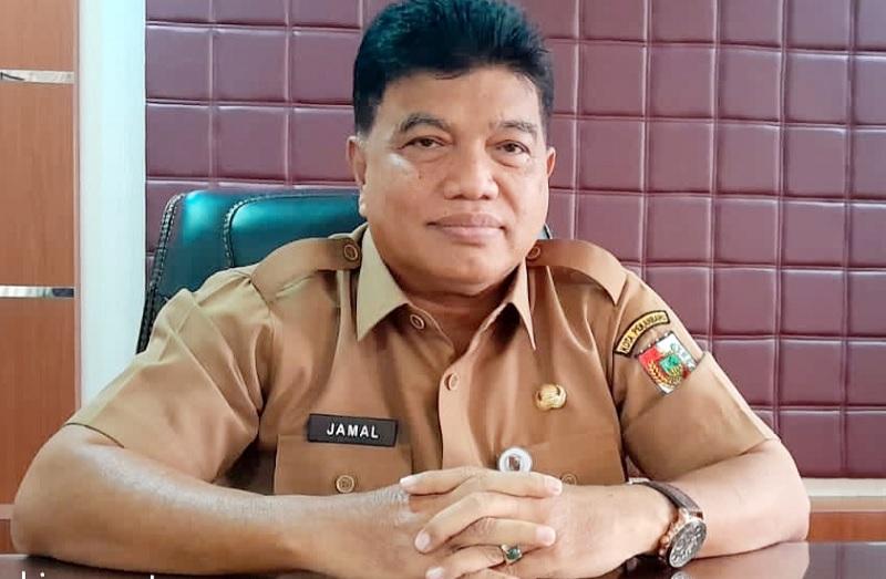 Baju Gratis dari Pemko Pekanbaru, Kadisdik Abdul Jamal: Jangan Ada Lagi yang Jual Seragam di Sekolah
