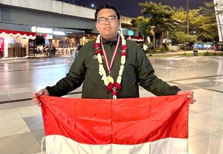 Rafif Adinata Alumni MAN 1 Pekanbaru Raih Medali Emas Olimpiade Internasional Geografi di Turki