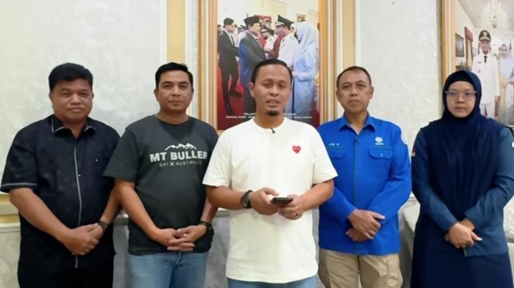 Bahas Dampak Kabut Asap Hingga Dini Hari, Wako Pekanbaru Liburkan Sementara Sekolah Tatap Muka