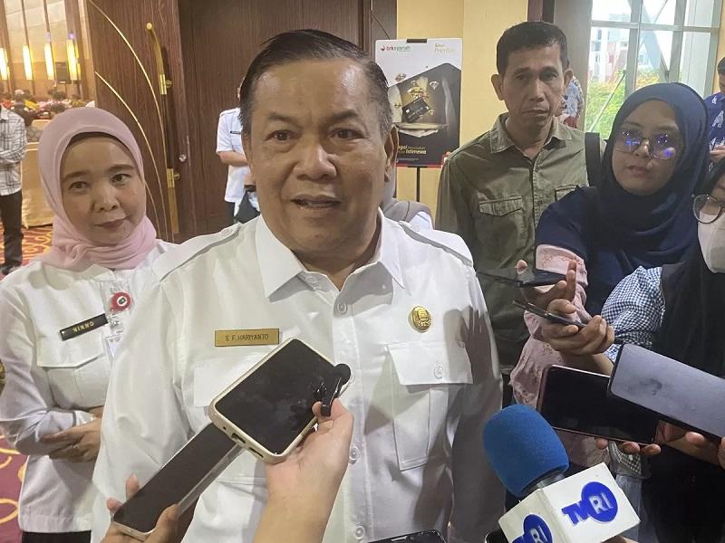 Keluarkan Surat Edaran, Plt Gubri Minta SMA, SMK dan SLB Negeri dan Swasta Suaikan Kegiatan Belajar
