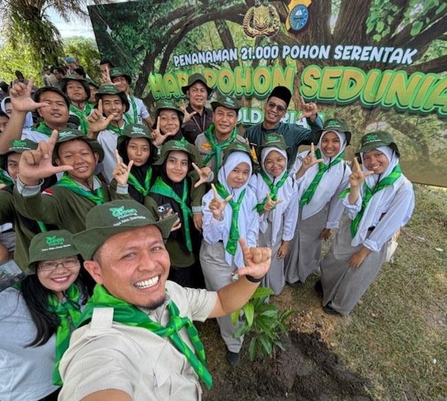Libatkan Banyak Sekolah dan Siswa, Wako Agung Kenang Gagasan Green Policing Kapolda Herry Heryawan