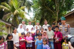 Bangun Jembatan Gantung di Kuansing, Kapolda Riau Sebut Akan Tingkatkan Ekonomi dan Pendidikan