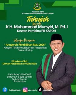 Dedikasi untuk Pendidikan di Riau, Kiyai Mursyid Dianugerahi Penghargaan Seumur Hidup
