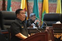 Agenda Paripurna LPJ APBD 2025 di DPRD Riau, Plt Gubri SF Hariyanto Marah Banyak OPD Tak Hadir
