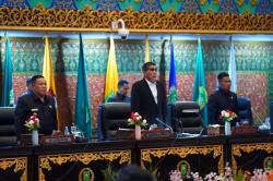 Pemprov Riau Terima Pandangan Fraksi DPRD Riau Soal LPJ APBD 2025