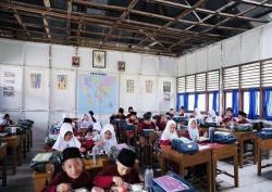 Komen Guru di Medsos IG Milik Wapres Gibran, Saat ke Riau Datangi Langsung SDN 016 Rohil yang Rusak