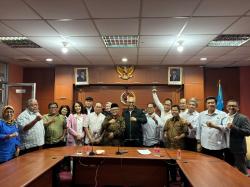 Bahas Literasi Hingga Pendidikan Jurnalistik, Mendikdasmen Abdul Mu’ti Kunjungi PWI Pusat